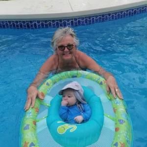 Meet your Posher, Suzanne